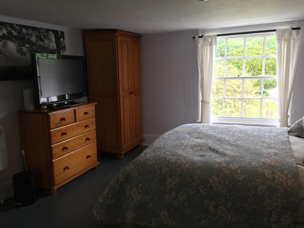 Red Lion Inn Sidbury Bagian luar foto