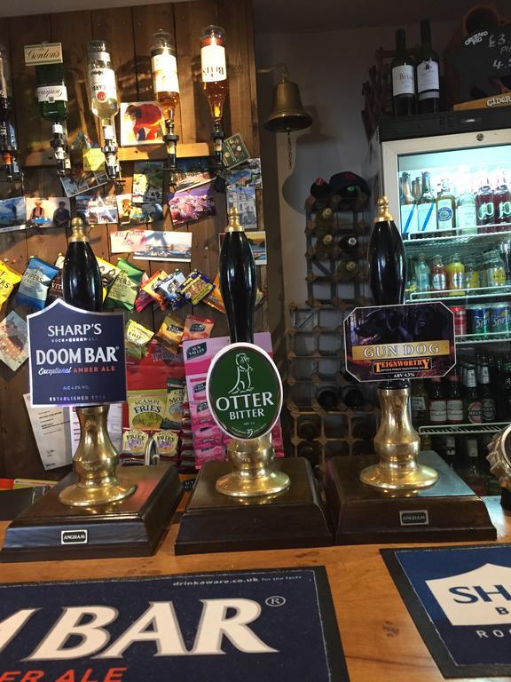 Red Lion Inn Sidbury Bagian luar foto