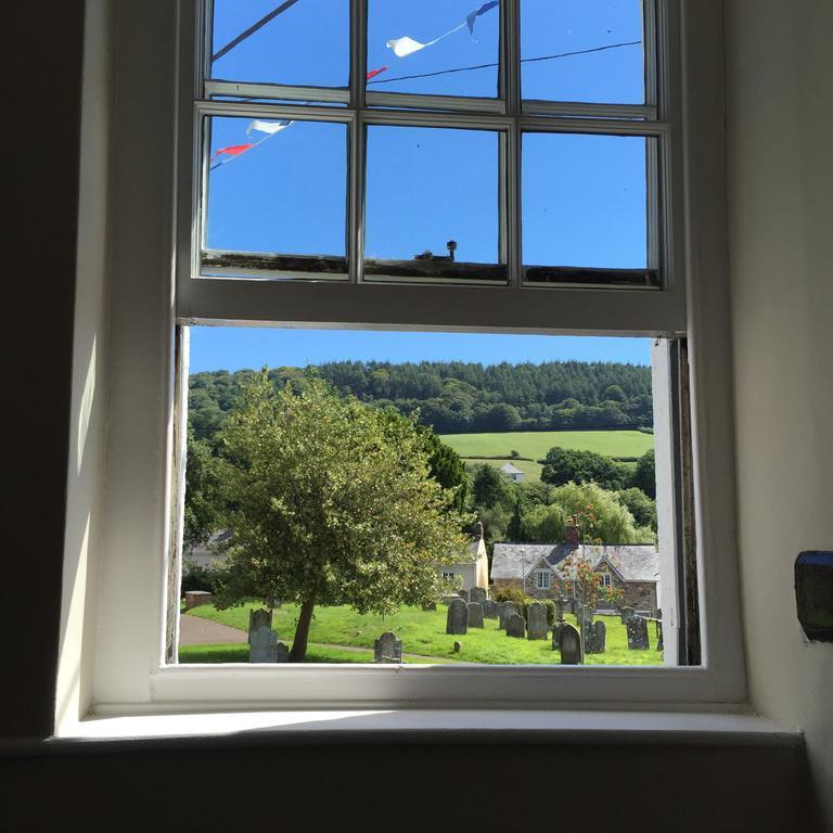 Red Lion Inn Sidbury Bagian luar foto