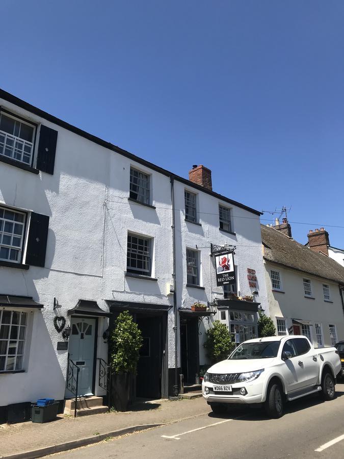 Red Lion Inn Sidbury Bagian luar foto